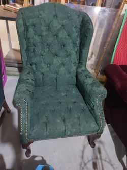 Tufted Chesterfield Antique Sofa Set