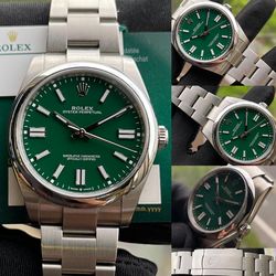 Rolex 124300 Green 41 Oyster Perpetual 2023