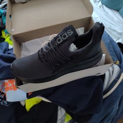 Adidas Size 12 Never Been Wear 