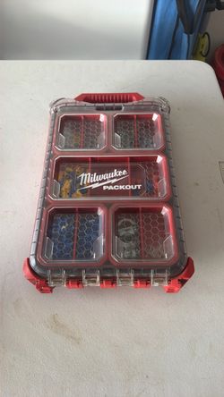 Milwaukee PACKOUT 5-Compartment Low-Profile Compact Small Parts Organizer