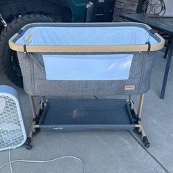 Amke Bedside Bassinet
