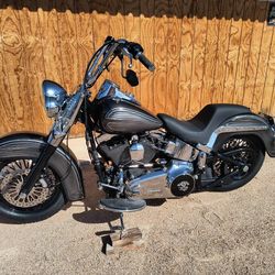 2012 Harley-Davidson Heritage Softail Classic (FLSTC)