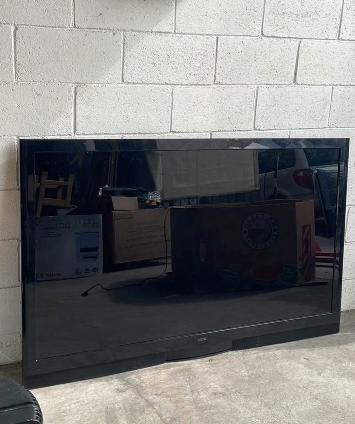 65” LED TV VIZIO