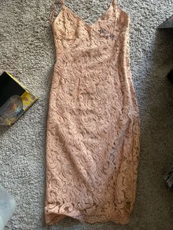 Womens Wrestler Alex Garcia sign Worn dress