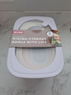 Storage containers