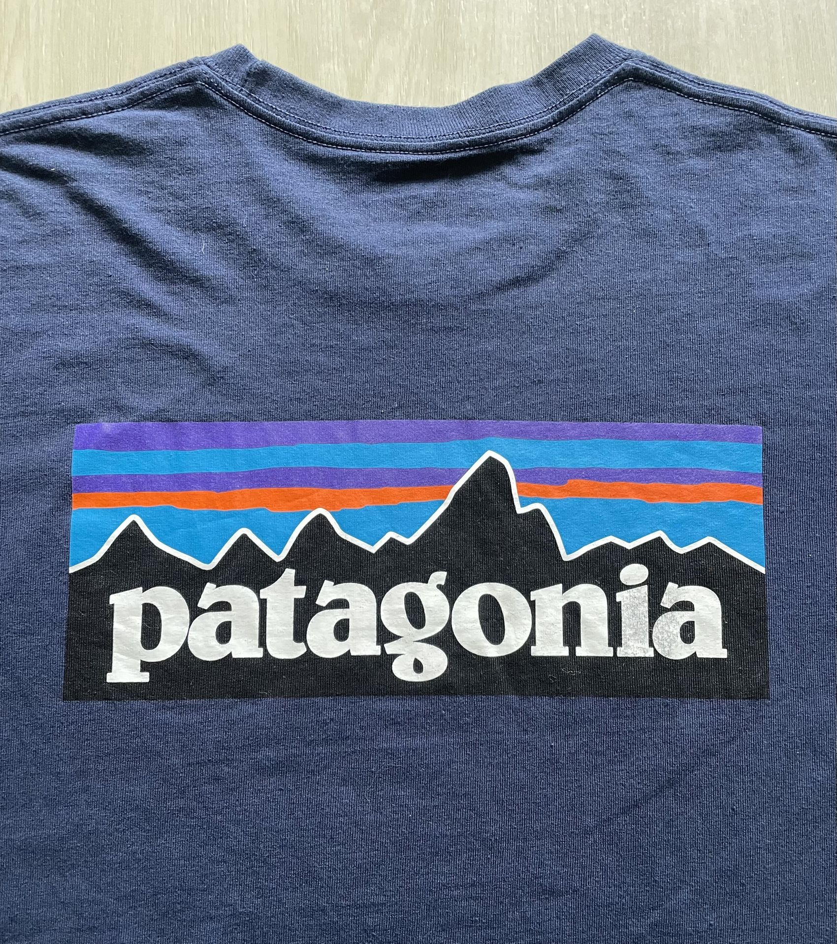 Patagonia Responsibili-Tee Logo Shirt Sz Medium
