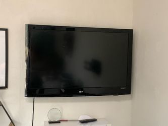 42 inch LG model works great