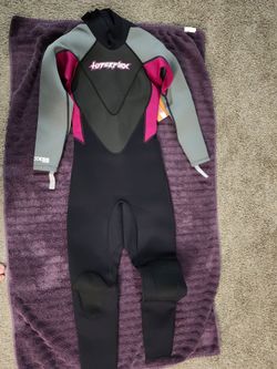 New Hyperflex women wetsuit size 6