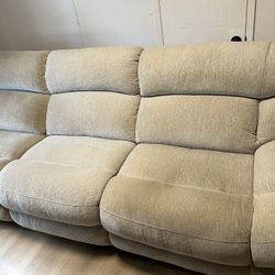 🛋️ MODERN OVERSIZED 3-SEAT SOFA – PLUSH COMFORT – $495