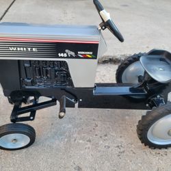 White 145 Workhorse Pedal Tractor