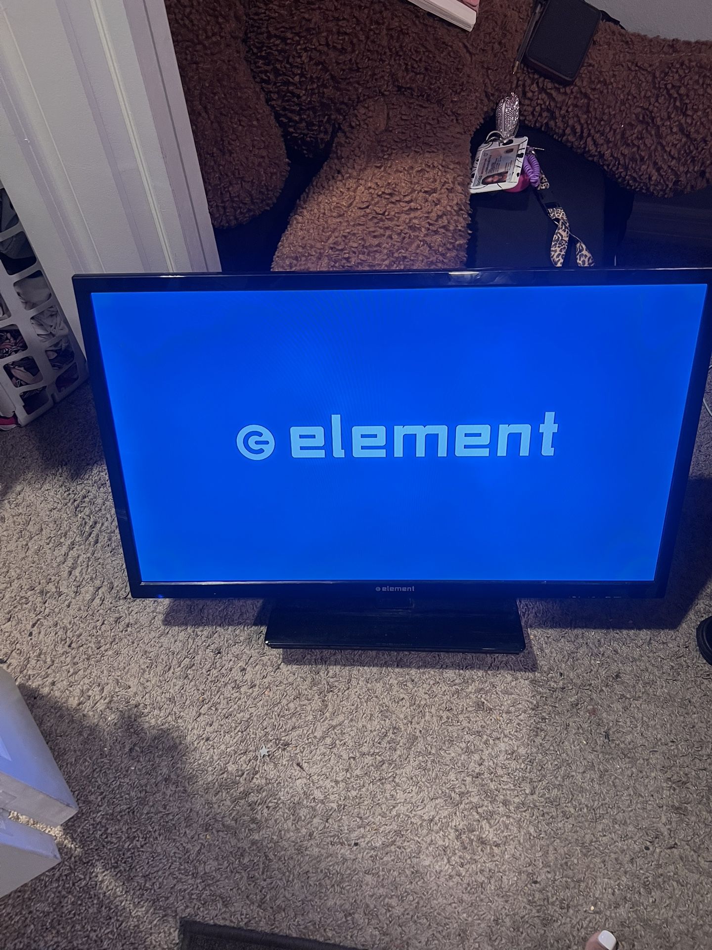 32 Inch Tv (not Smartphone)