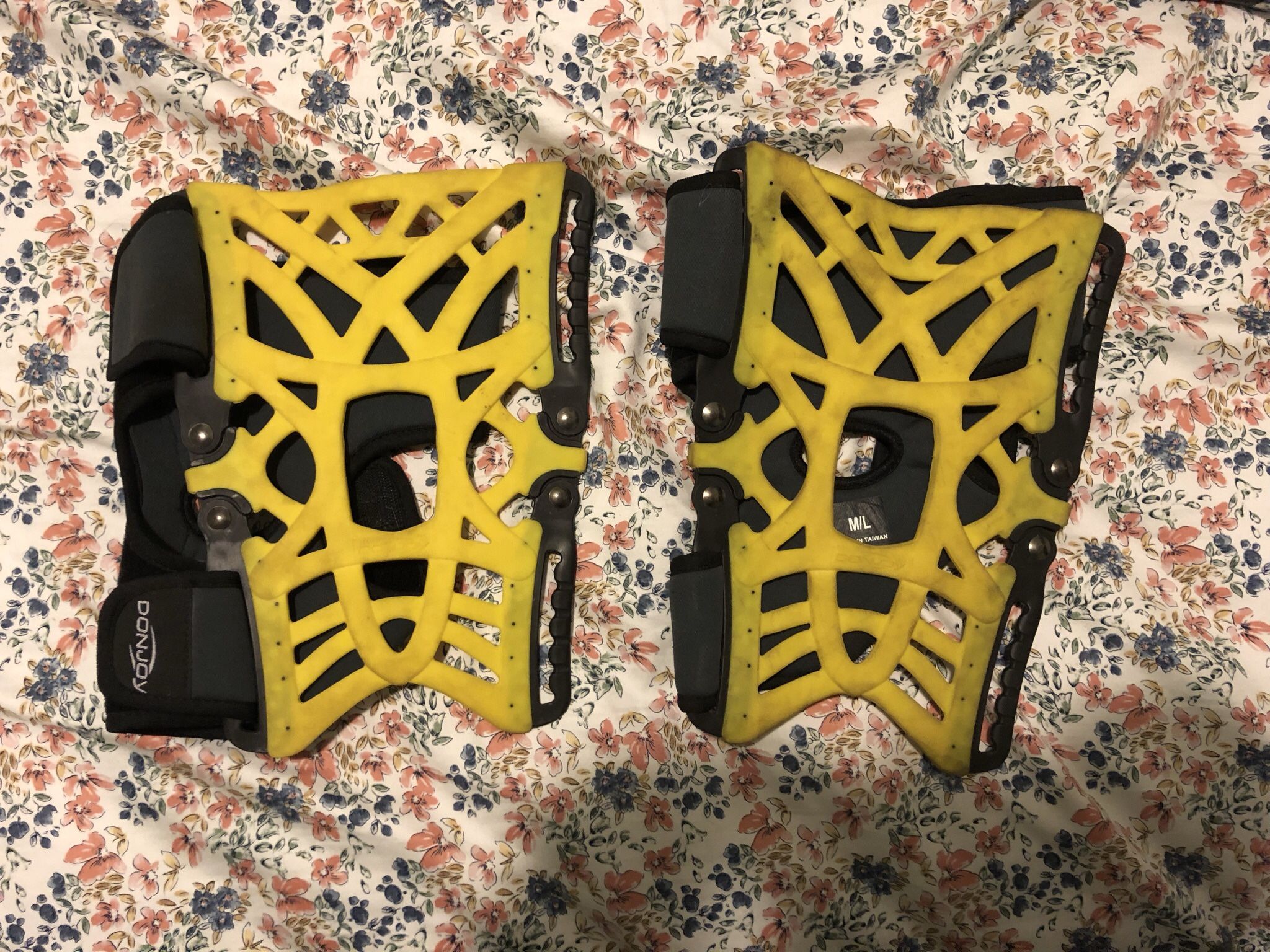 Donjoy Webtech Knee Brace