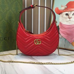 Women's classic red shoulder bag