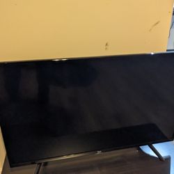 32" Amazon Fire TV with Stand - 50$