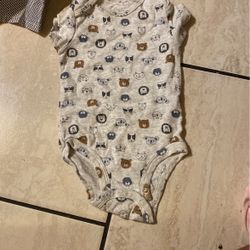 baby clothes 