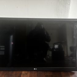LG TV 42”
