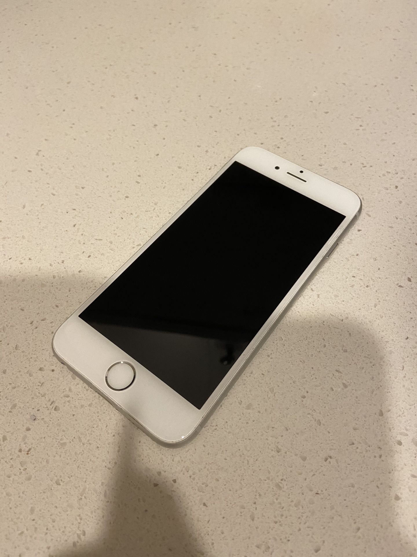 iPhone 6S like NEW 64GB Silver *WILL NOT SHIP*
