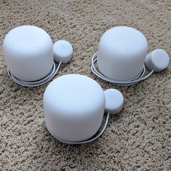 Google Nest H2D WiFi internet router with two H2E home mesh network access point range extenders