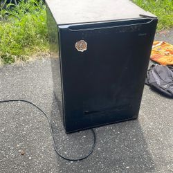 Working Mini Fridge W/ Freezer