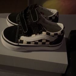 Vans baby shoes 