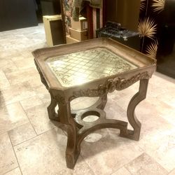 DistressedTray Table