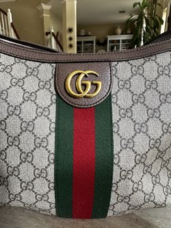 GUCCI GG SMALL HANDBAG 