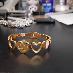 Women's bracelet brand new 