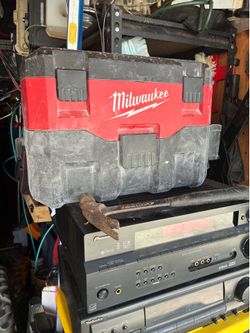 18 v vacuum Milwaukee