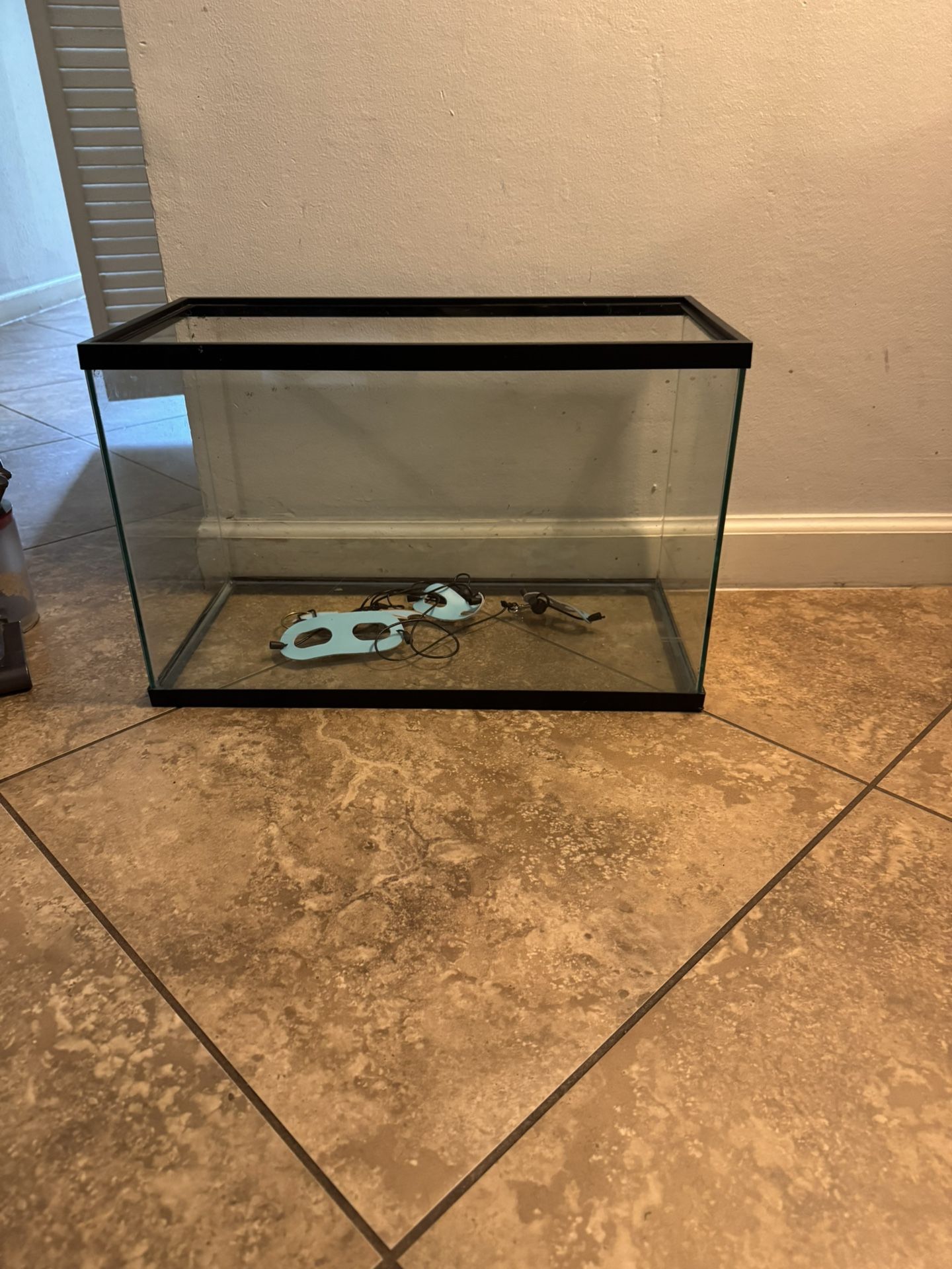 Fish Tankwith Accesories  & Reptile Tank With Reptile Harness