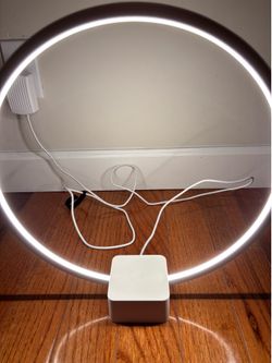 Modern Circular LED Table Lamp