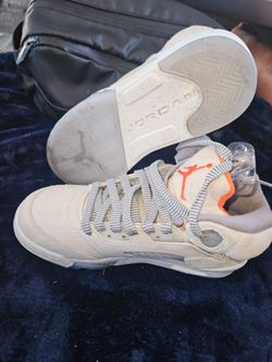 Air Jordans - Size 4
