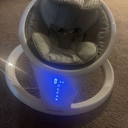 Munchkin Baby Swing – Side-to-Side Motion, Gently Used