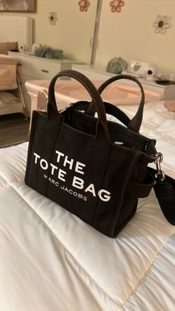 The tote bag