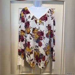 Time and True • Floral Print Long Sleeve Henley Top