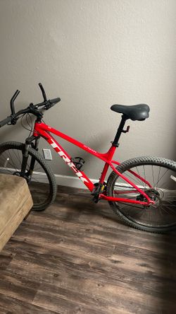 TREK marlin 5 bicycle