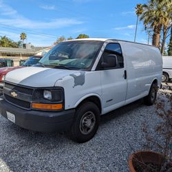 2005 Chevy Express 2500
