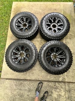 Set of 4 F250 Tremor 18” OEM Wheels & Tires