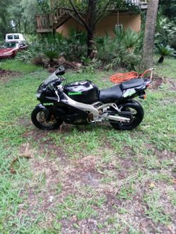2000 Kawasaki ZX9r