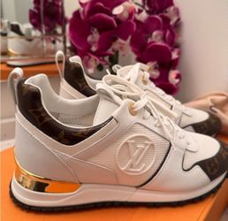 Louis Vuitton sneakers with original box and sleeves