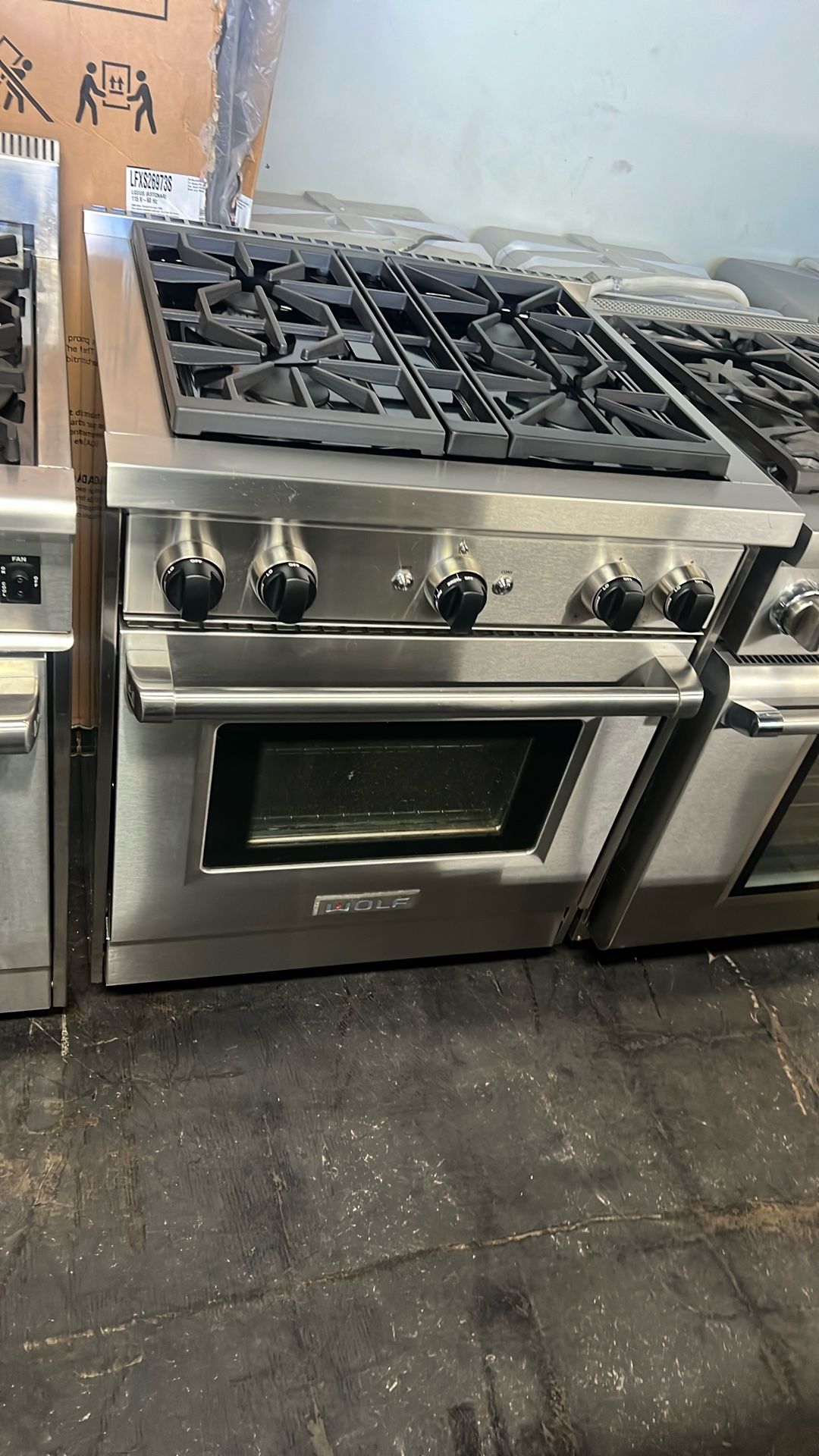 Wolf 30”Wide All Gas Range Stove In Stainless Steel