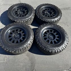 New 17” Toyota Tundra Land Cruiser Method MR704 Beadgrip Wheels and BFG KO2 Tires 5x150
