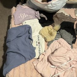 Bag Of Medium Sized Women’s Clothes New And Gently Used 