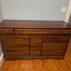 Solid Cherrywood Dresser