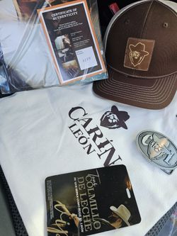 Carin Leon VIP