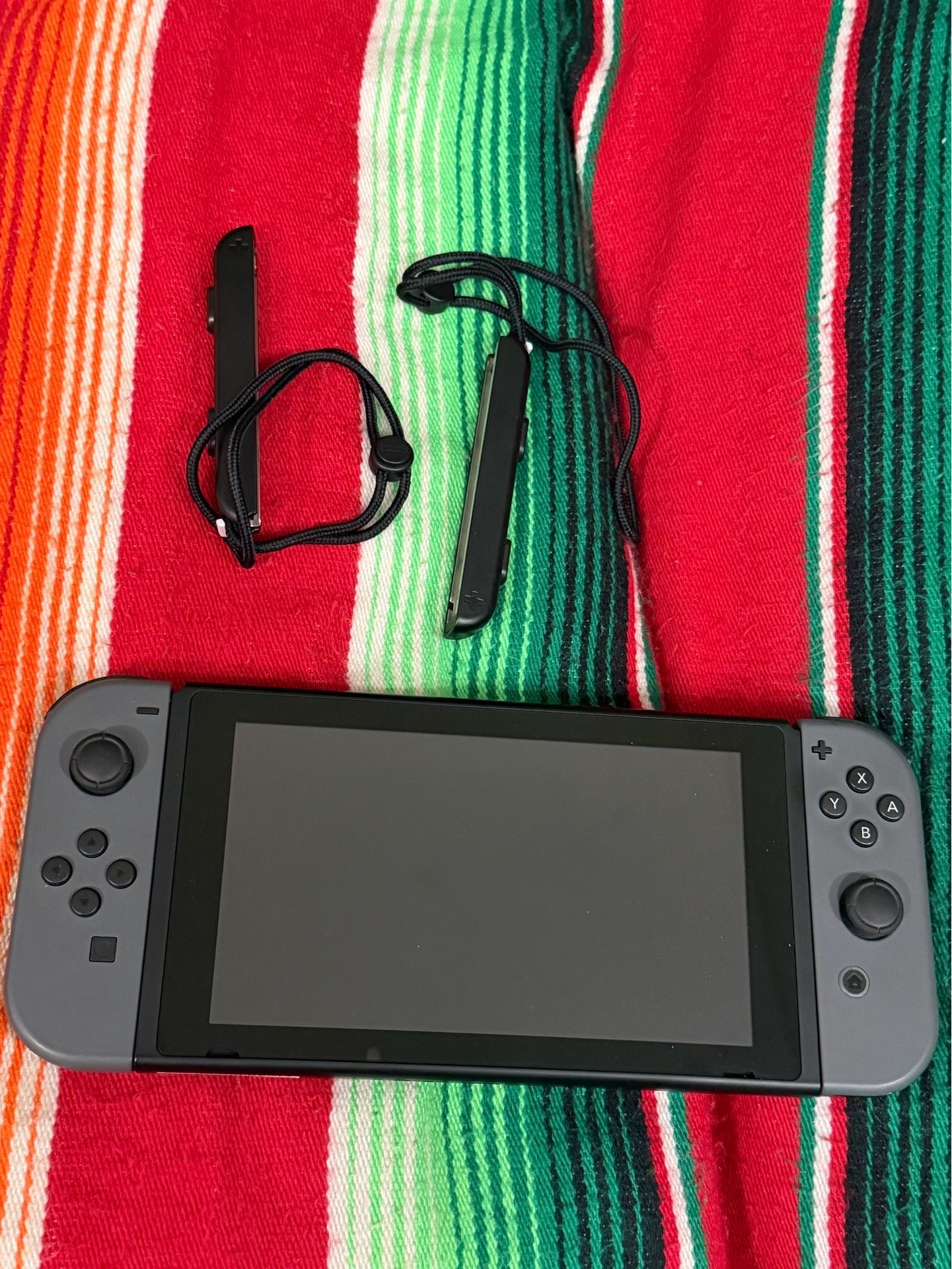 Nintendo switch plus 4 game and 2 extra controller