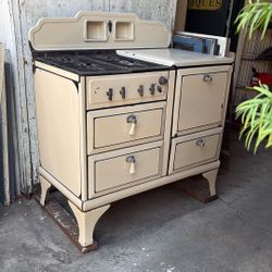Vintage O’Keefe & Merritt Stove / Oven