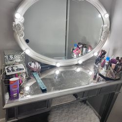   Vanity Mirror 