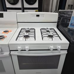 Amana 4 Burner Gas Rage White New 