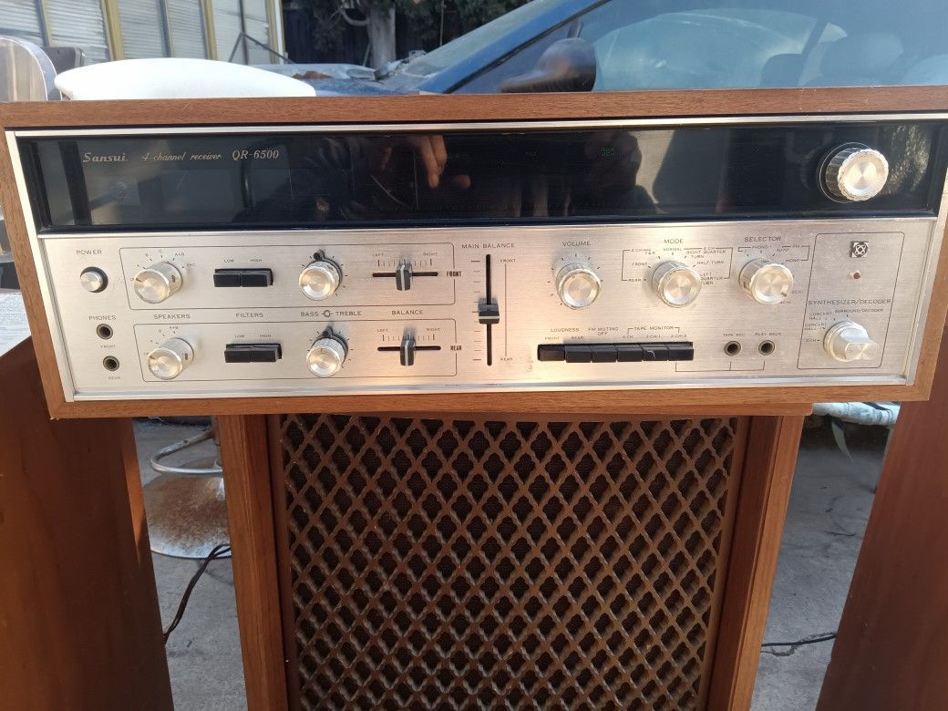 Vintage Sansui  Iconic Receiver Amplifier With 4 Speakers Amazing Sound