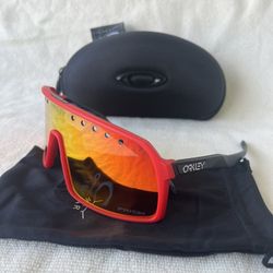 GENUINE OAKLEY SUTRO Sunglasses 